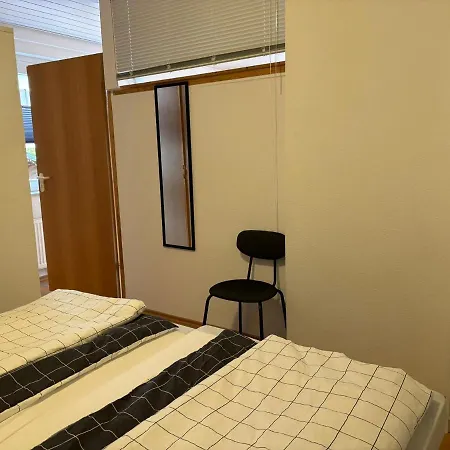 Am Waldrand * טראבן-טרארבאך